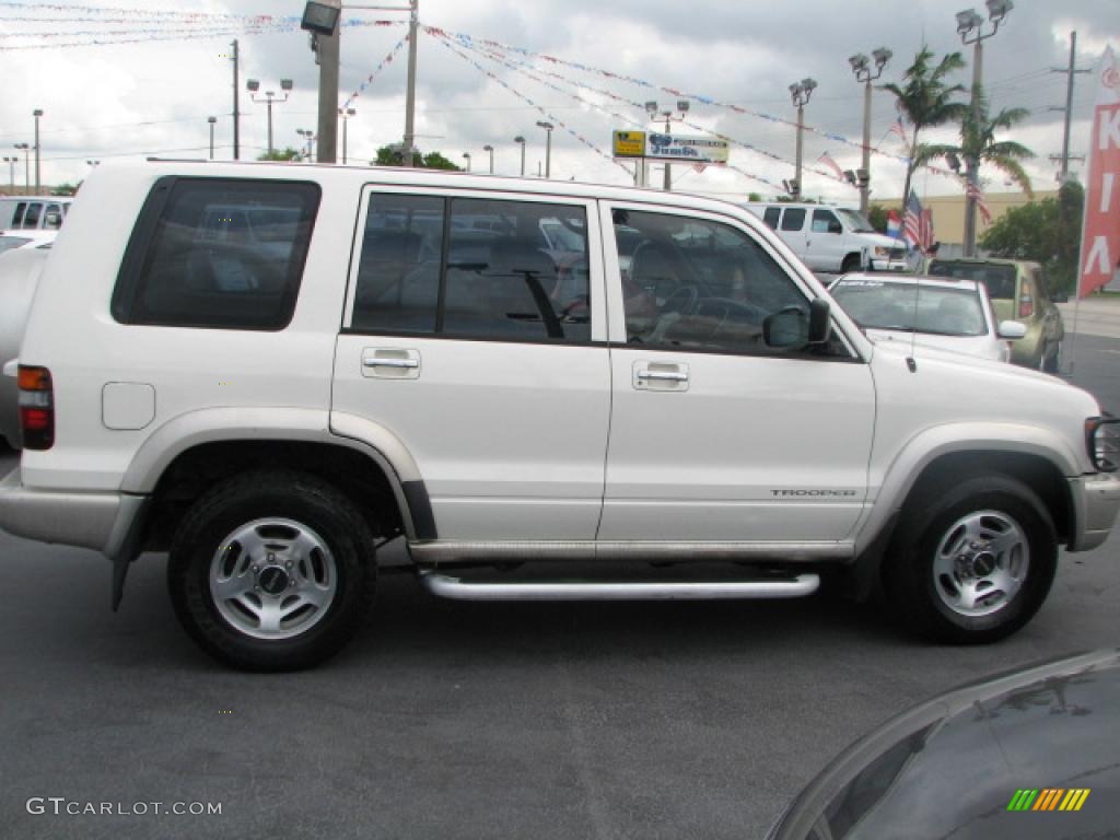 1998 Trooper S 4x4 - Cream White / Gray photo #11