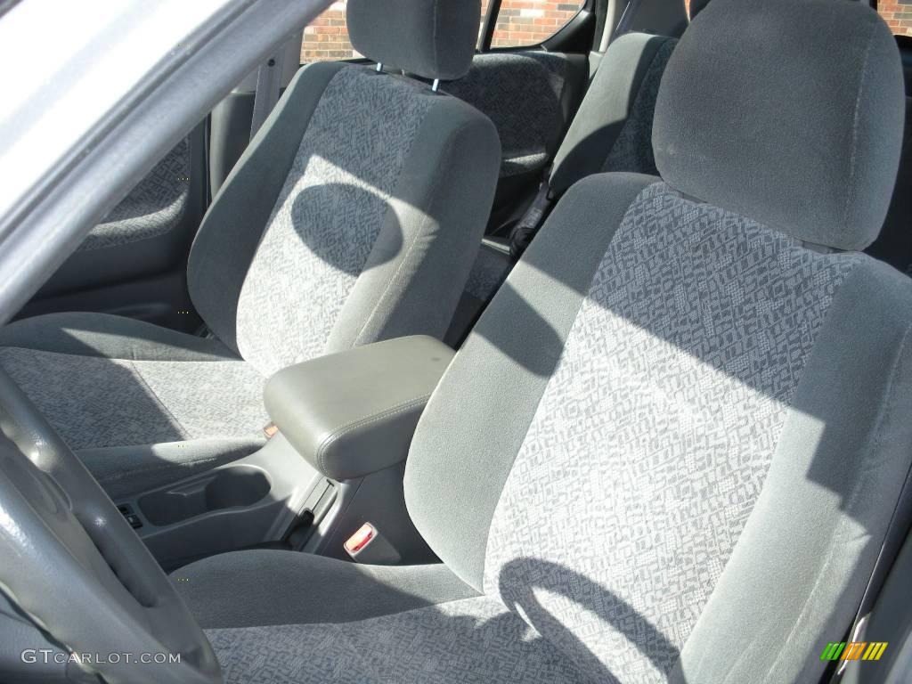 2000 Rodeo LS 4WD - Bright Silver Metallic / Gray photo #14