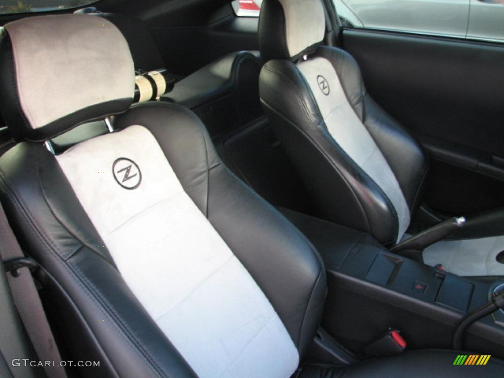 Charcoal Interior 2003 Nissan 350Z Touring Coupe Photo #39763574