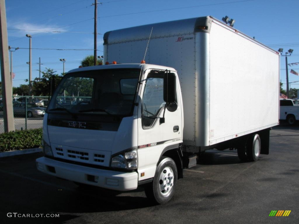 2006 W Series Truck W4500 Commercial Moving - White / Gray photo #2