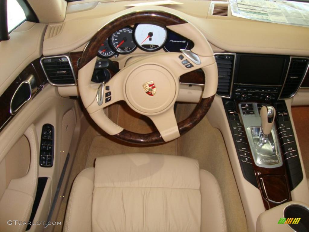Luxor Beige Interior 2011 Porsche Panamera 4S Photo #39764134