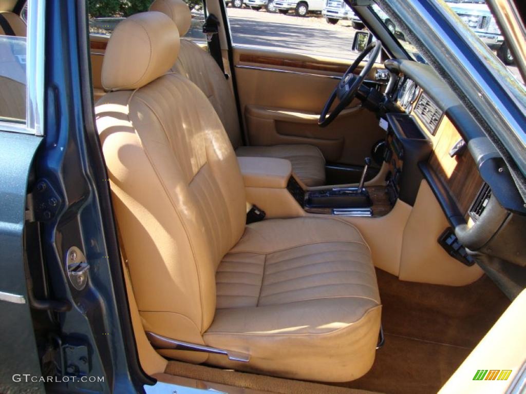 Beige Interior 1986 Jaguar XJ XJ6 Photo #39766602