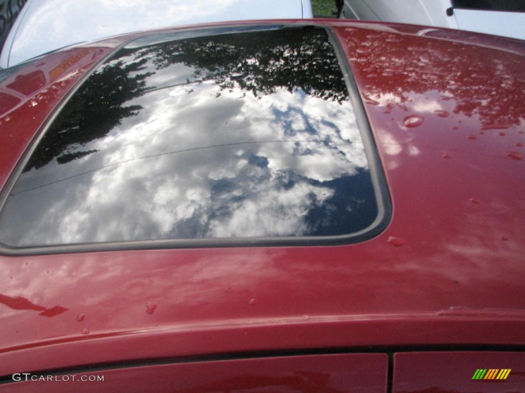 2002 Intrepid SE - Inferno Red Tinted Pearlcoat / Sandstone photo #7