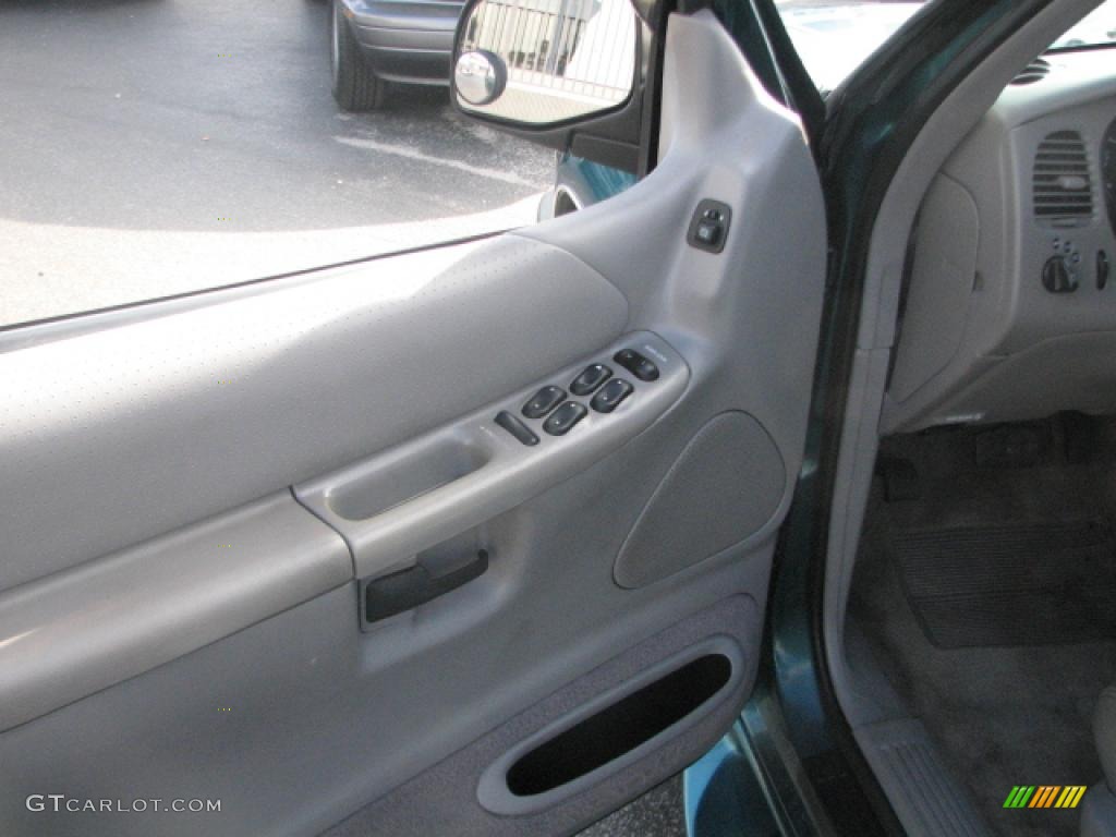 1998 Explorer XLT - Pacific Green Metallic / Medium Graphite photo #13