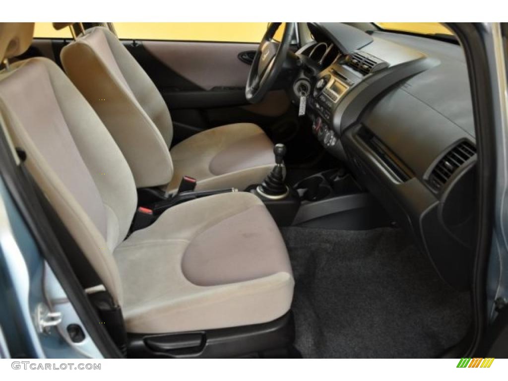 Beige Interior 2007 Honda Fit Standard Fit Model Photo #39772758