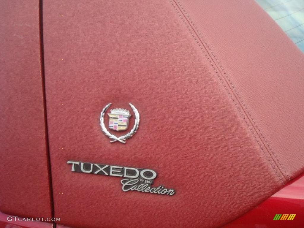 1998 Cadillac DeVille Tuxedo Collection Marks and Logos Photos
