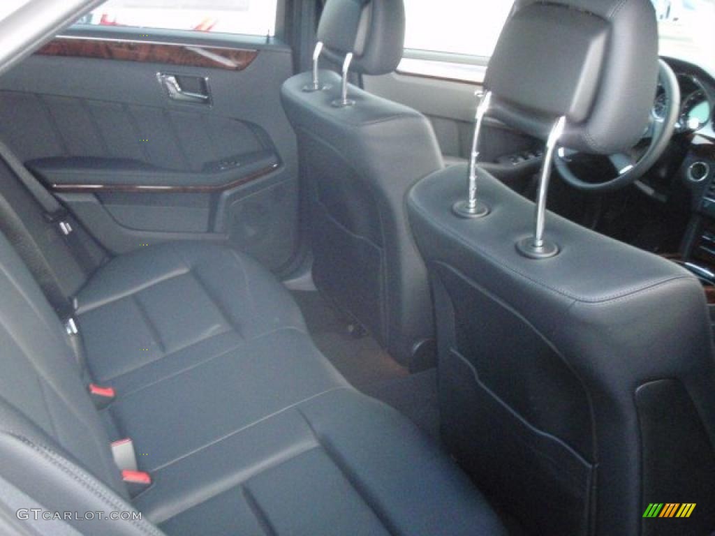 2011 E 350 BlueTEC Sedan - Arctic White / Black photo #6