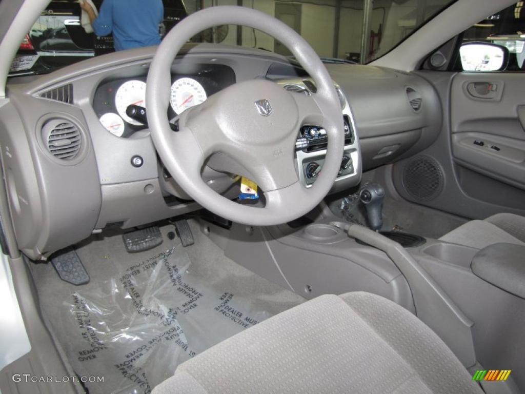 Taupe Interior 2005 Dodge Stratus SXT Coupe Photo #39779064