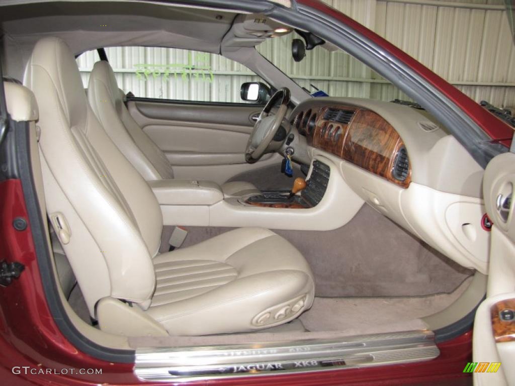 Oatmeal Interior 2000 Jaguar XK XK8 Convertible Photo #39779384