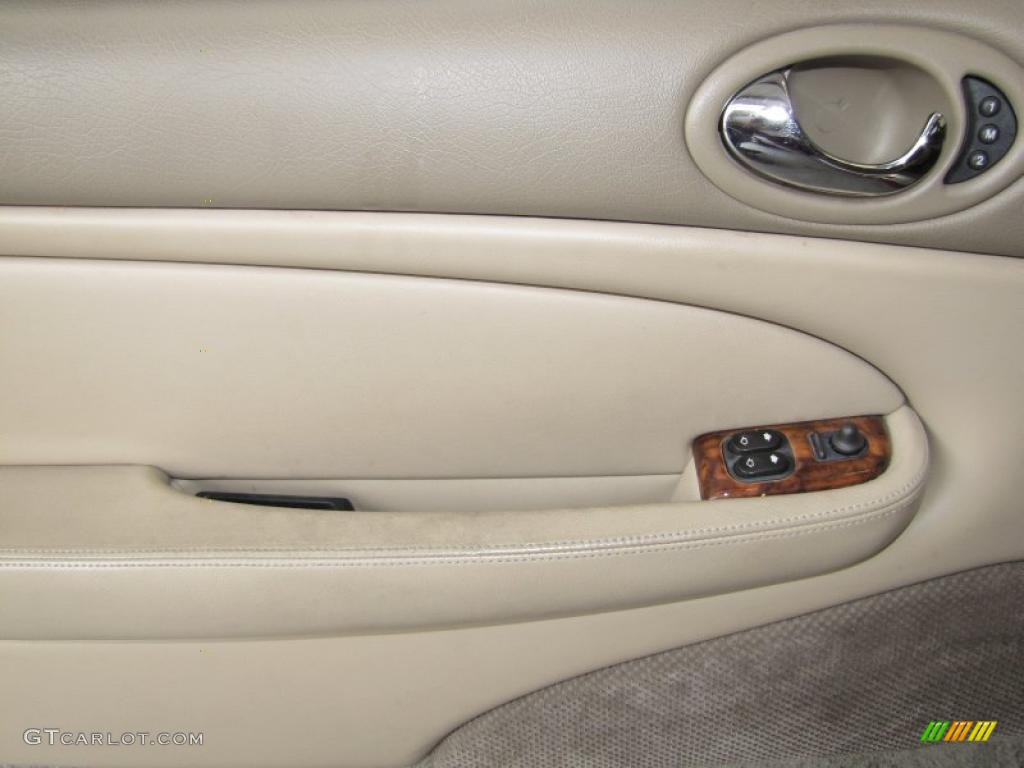 2000 Jaguar XK XK8 Convertible Oatmeal Door Panel Photo #39779400