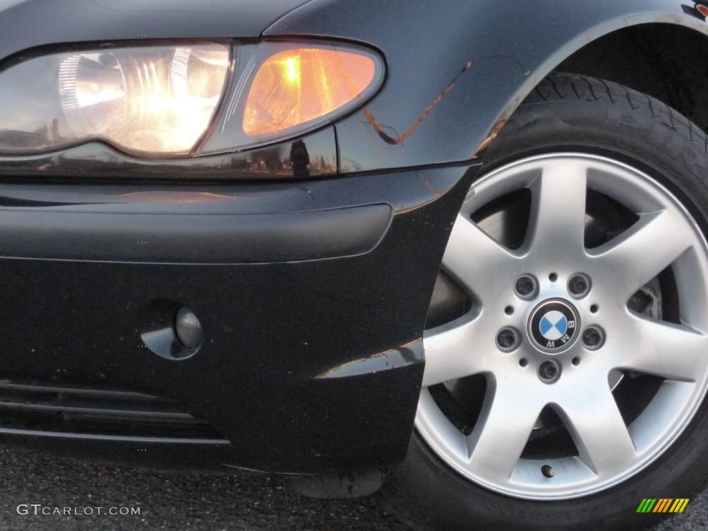 2004 3 Series 325i Sedan - Jet Black / Sand photo #21