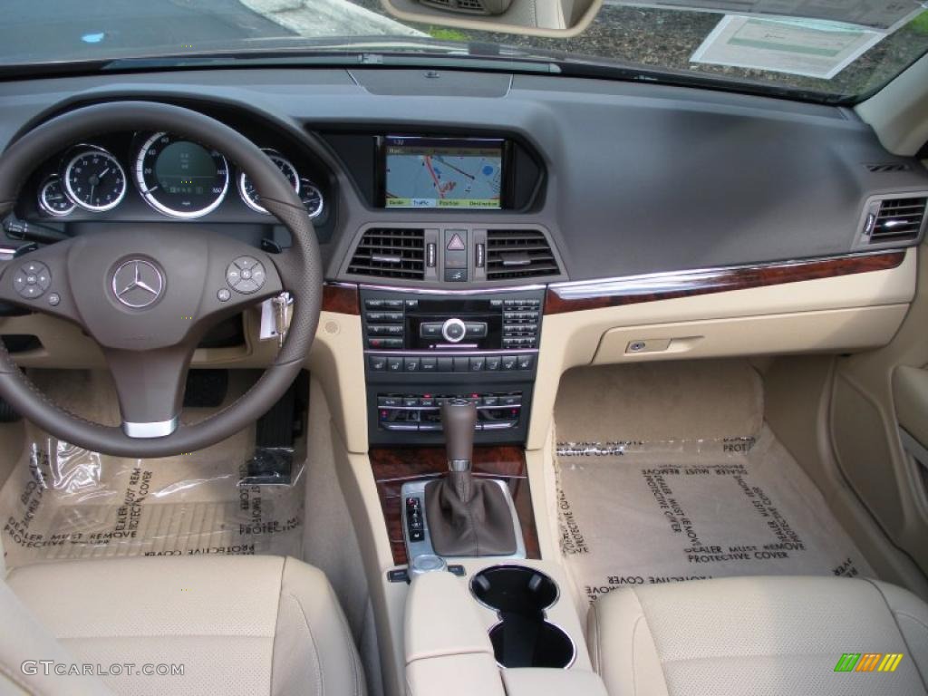 2011 Mercedes-Benz E 550 Cabriolet Almond/Mocha Dashboard Photo #39783034