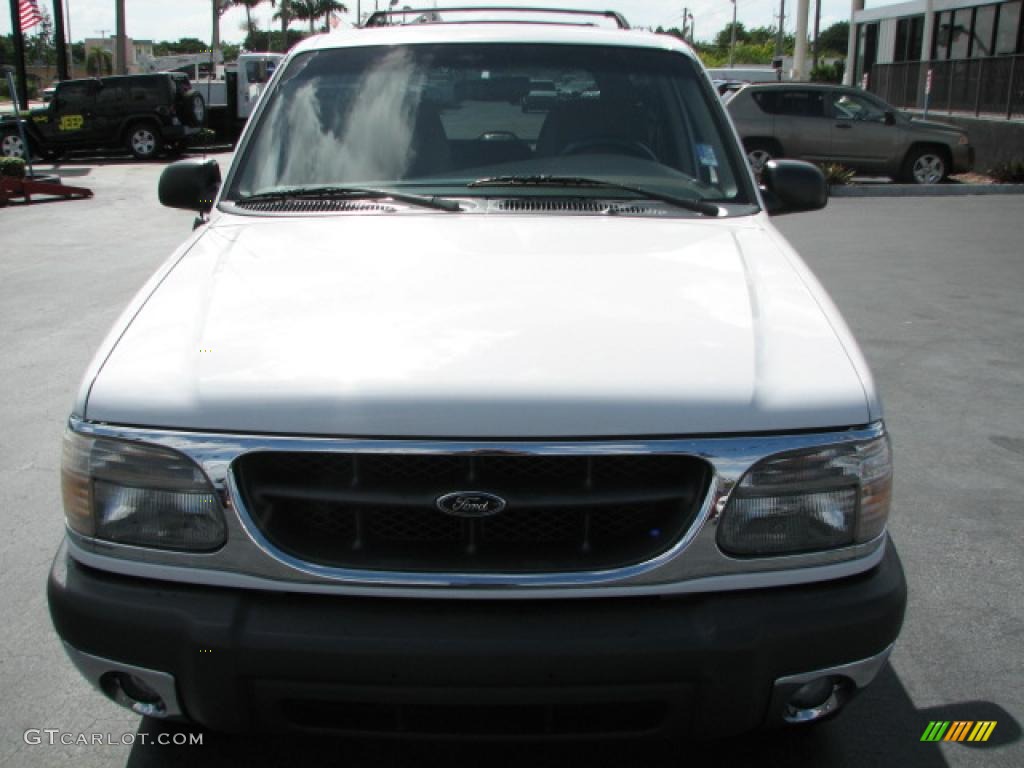 1999 Explorer XLT - Oxford White / Medium Prairie Tan photo #3