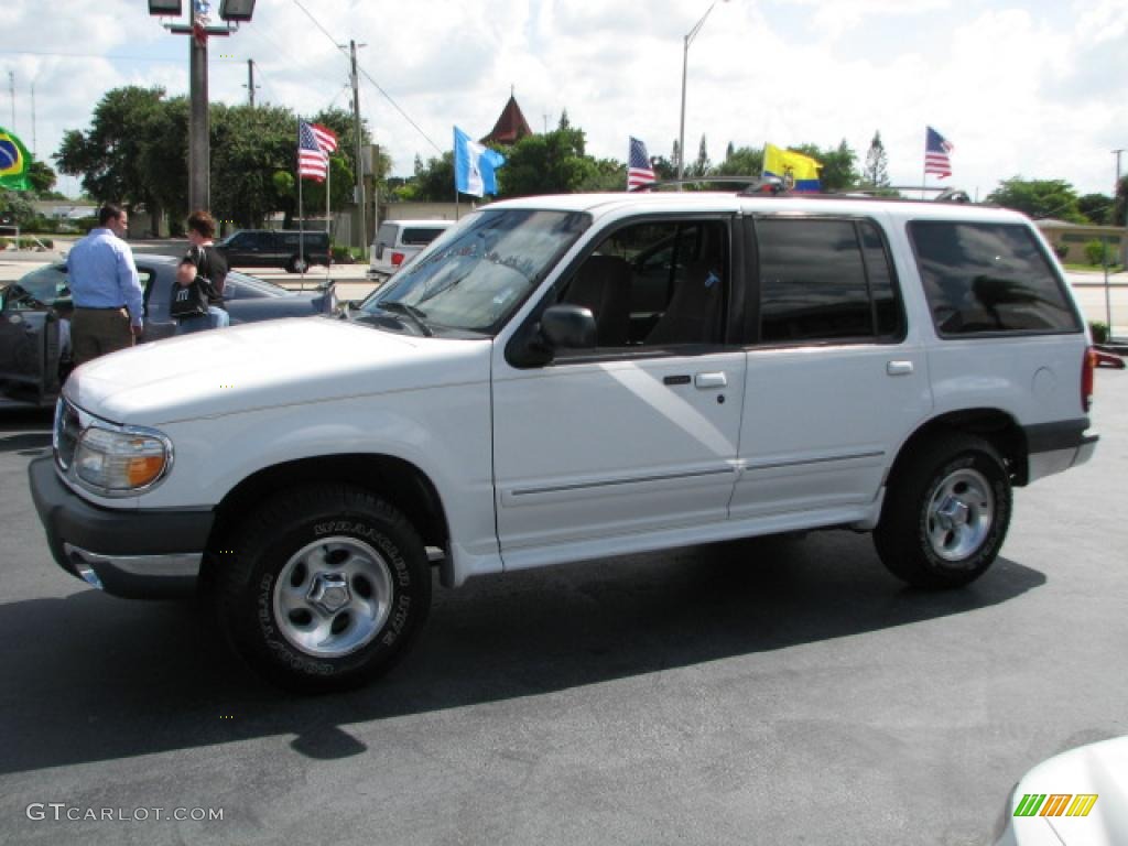 1999 Explorer XLT - Oxford White / Medium Prairie Tan photo #6