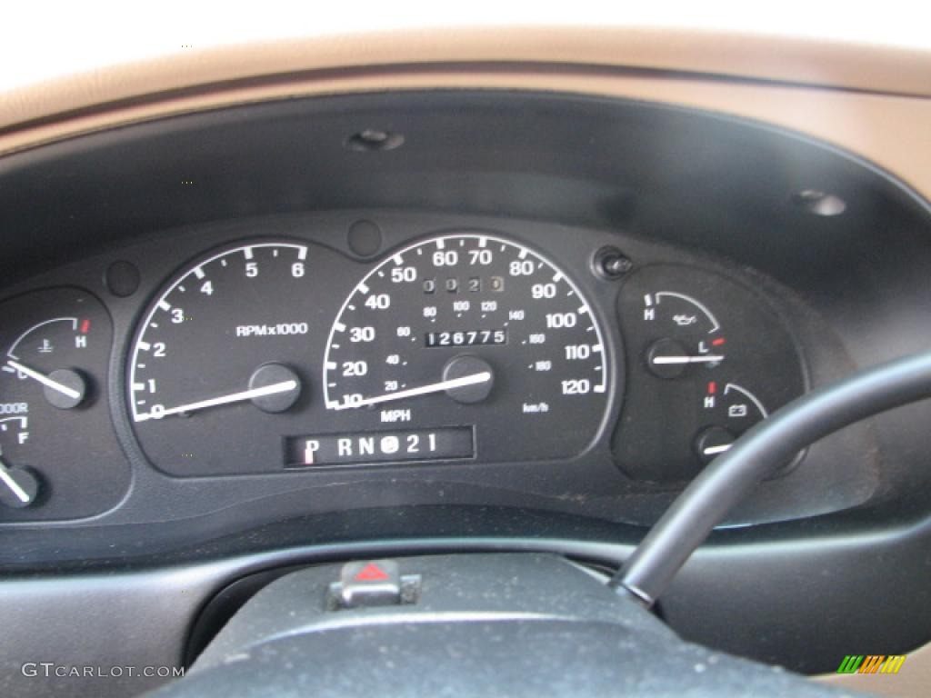 1999 Explorer XLT - Oxford White / Medium Prairie Tan photo #21