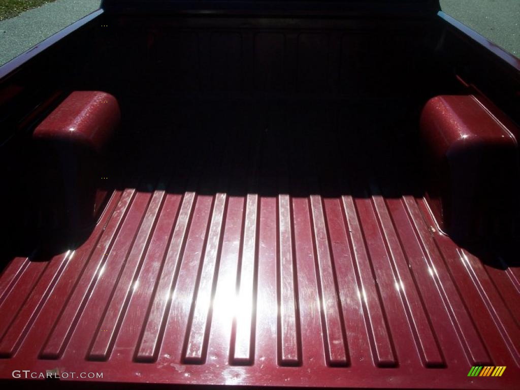 1997 S10 Regular Cab - Cherry Red Metallic / Graphite photo #17