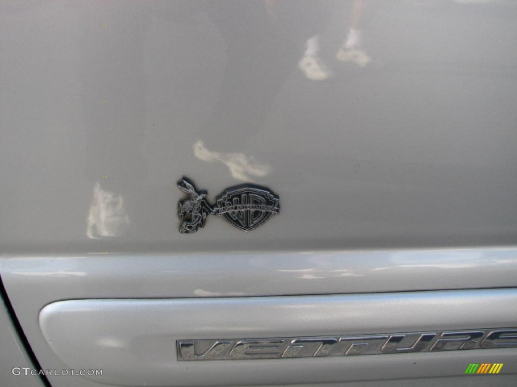 2002 Chevrolet Venture Warner Brothers Edition Marks and Logos Photos