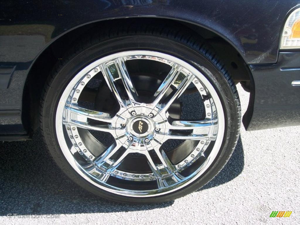 2001 Ford Crown Victoria Police Interceptor Custom Wheels Photo #39785474