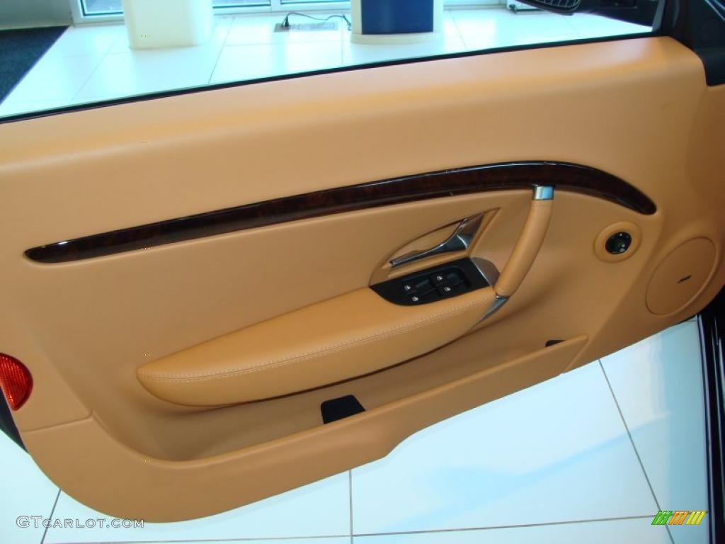 2011 Maserati GranTurismo Convertible GranCabrio Cuoio Door Panel Photo #39786502