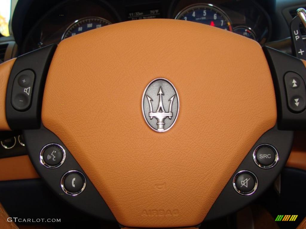 2011 Maserati GranTurismo Convertible GranCabrio Controls Photo #39786638