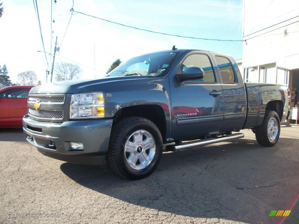 2011 Silverado 1500 LT Extended Cab 4x4 - Blue Granite Metallic / Ebony photo #1