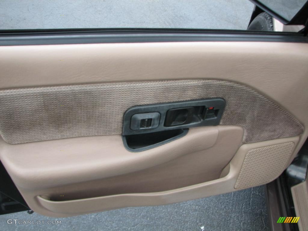 1992 Saturn S Series SL1 Sedan Beige Door Panel Photo #39790442