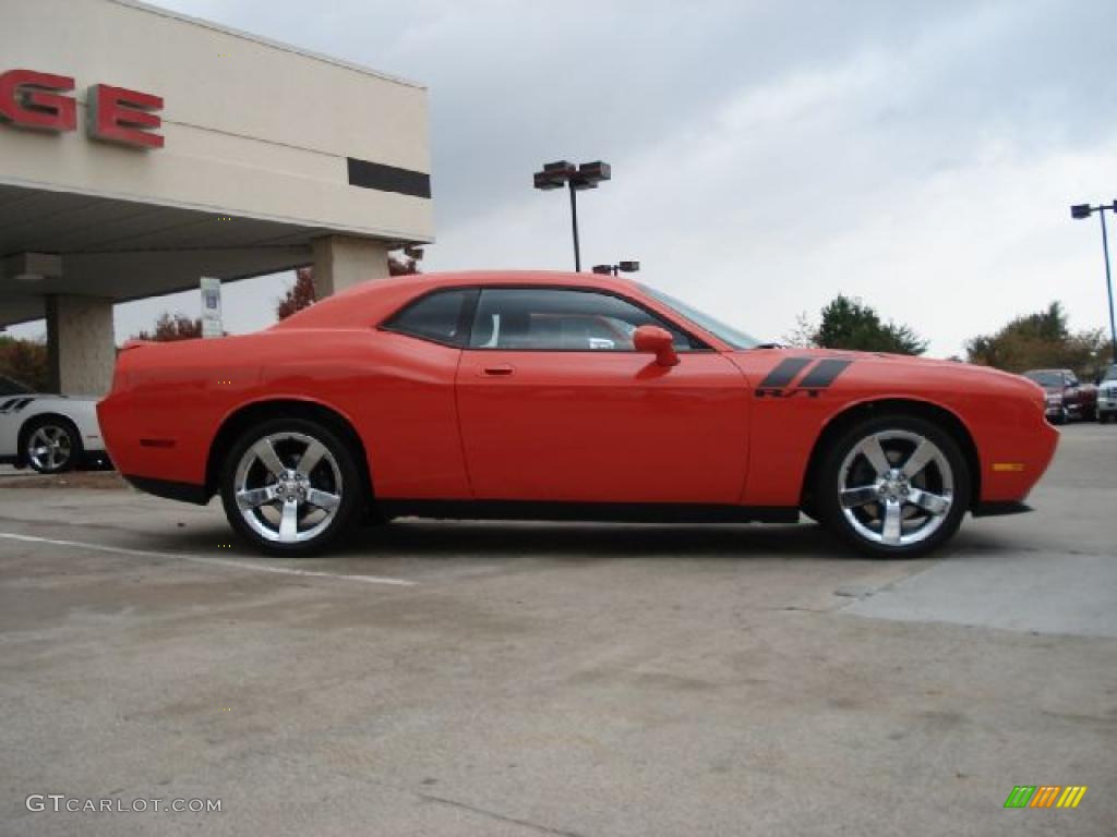 2010 Challenger R/T - HEMI Orange / Dark Slate Gray photo #2