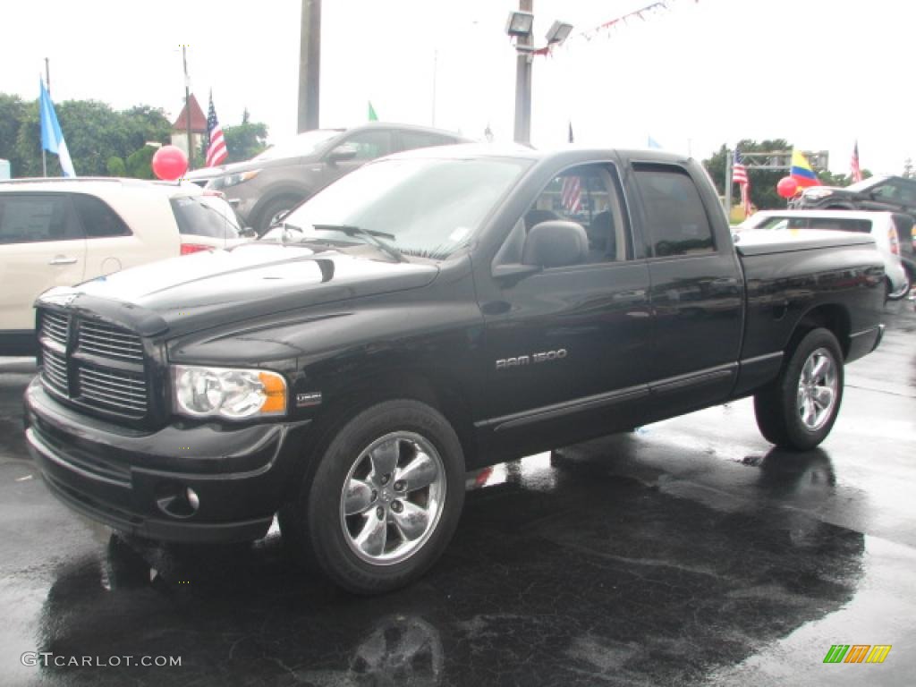 2004 Ram 1500 Laramie Quad Cab - Black / Dark Slate Gray photo #5