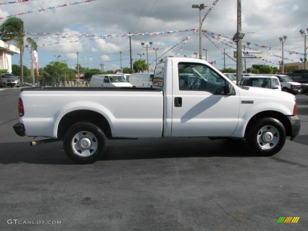 Oxford White 2006 Ford F250 Super Duty XL Regular Cab Exterior Photo #39799198