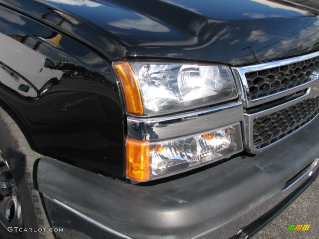 2005 Silverado 1500 LS Crew Cab - Black / Tan photo #3