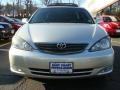 2002 Lunar Mist Metallic Toyota Camry SE V6  photo #2