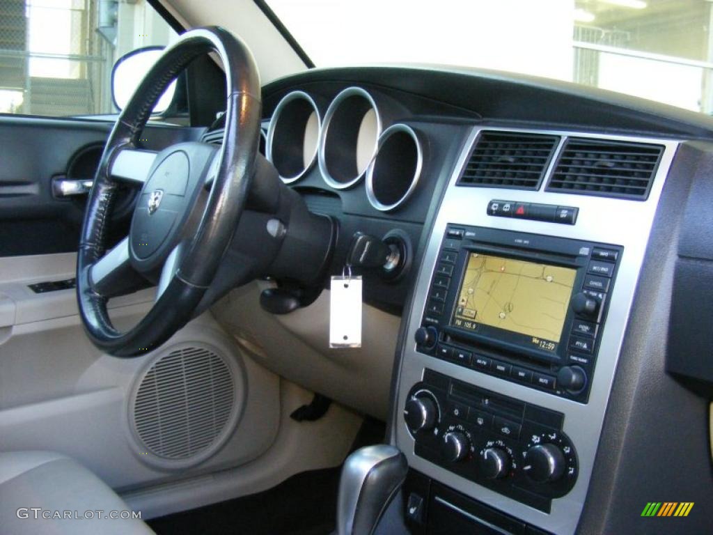 2006 Dodge Magnum R/T AWD Dark Slate Gray/Light Graystone Dashboard Photo #39806608