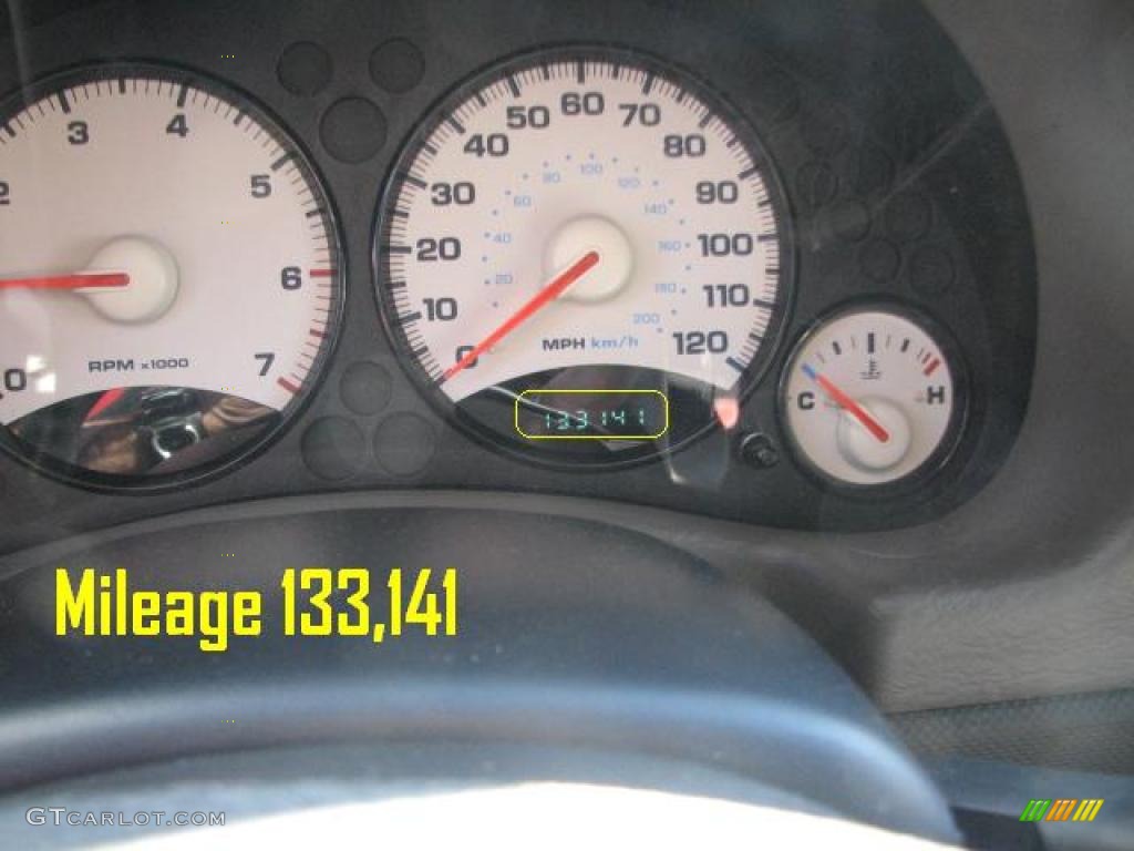 2002 Liberty Sport - Stone White / Dark Slate Gray photo #20