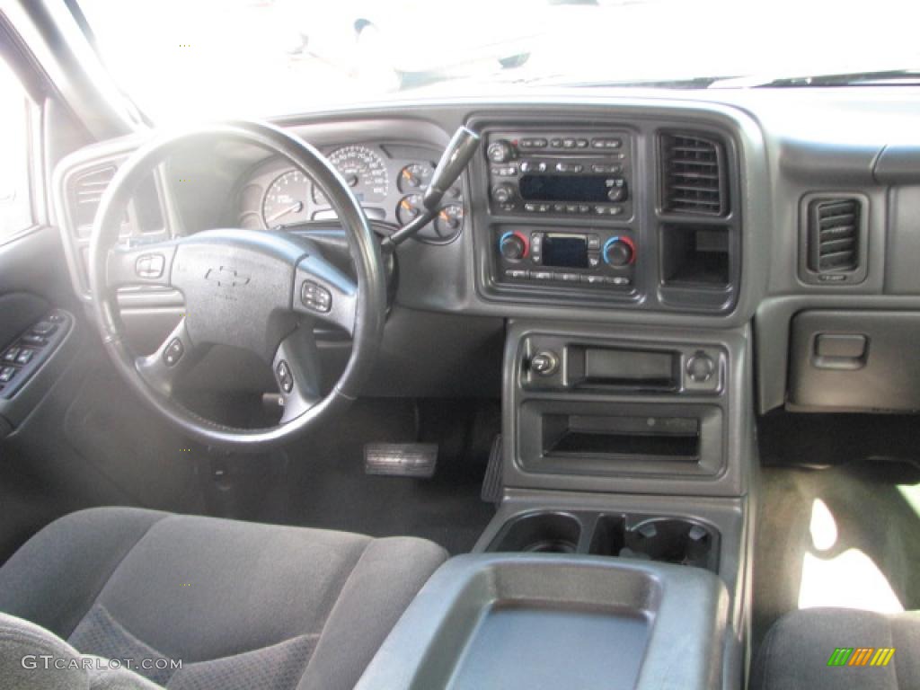 2005 Silverado 1500 LS Crew Cab - Black / Medium Gray photo #16