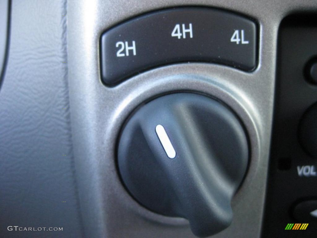 2011 Ford Ranger XLT SuperCab 4x4 Controls Photo #39809207