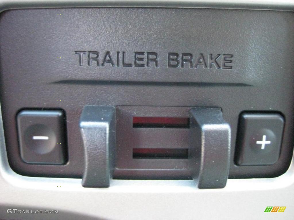 2010 F150 XLT SuperCab 4x4 - Ingot Silver Metallic / Tan photo #28