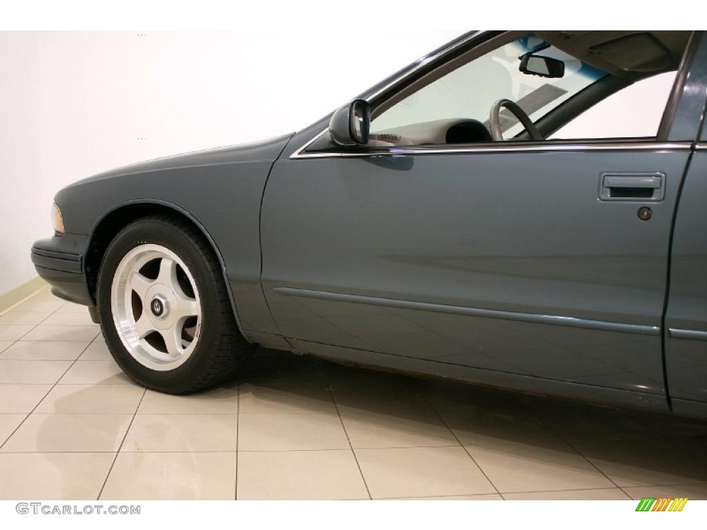 1996 Impala SS - Dark Gray Green Metallic / Gray photo #30