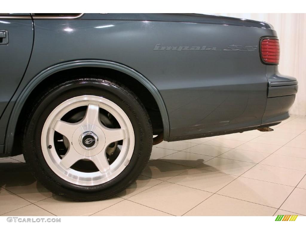 1996 Chevrolet Impala SS Wheel Photo #39812171