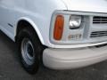 Olympic White - Chevy Van G1500 Commercial Photo No. 2