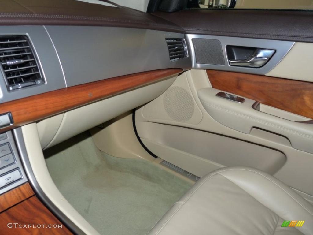 Barley Interior 2010 Jaguar XF Sport Sedan Photo #39817296
