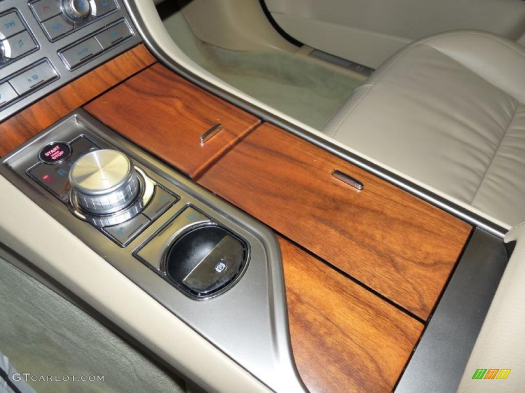 2010 Jaguar XF Sport Sedan Controls Photo #39817332