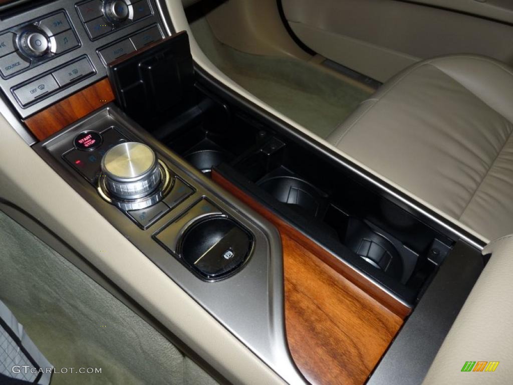 2010 Jaguar XF Sport Sedan Controls Photo #39817344