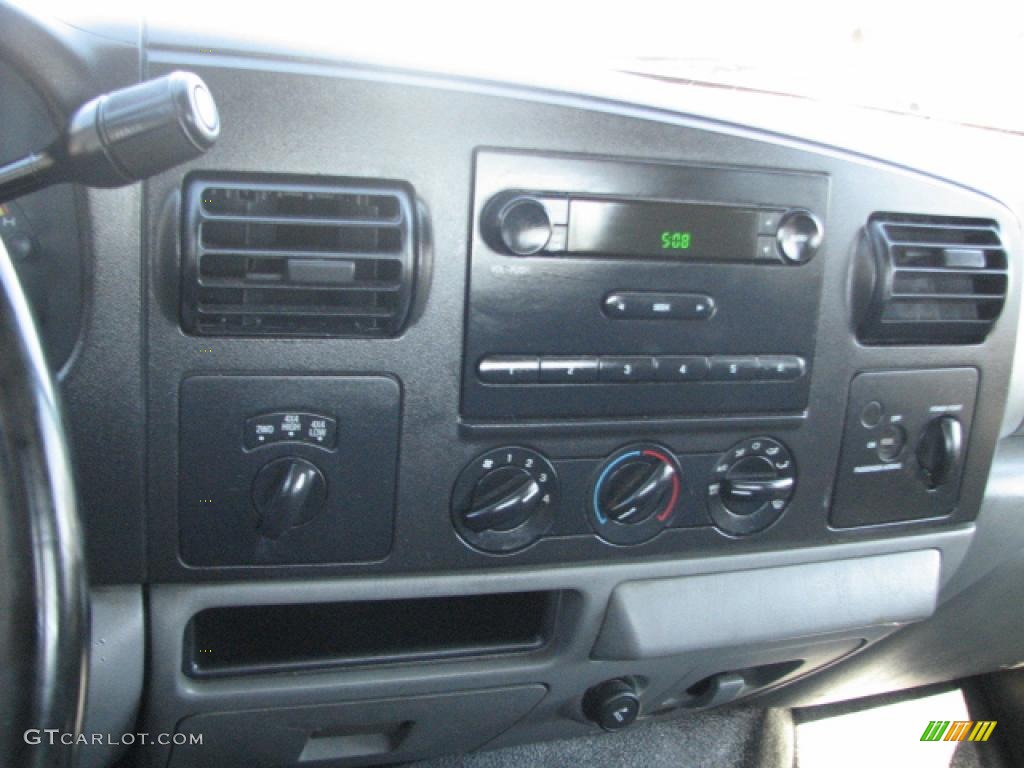 2002 626 LX - Galaxy Blue / Gray photo #17