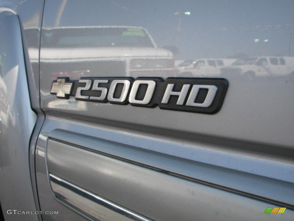 2006 Chevrolet Silverado 2500HD LT Crew Cab Marks and Logos Photo #39820156