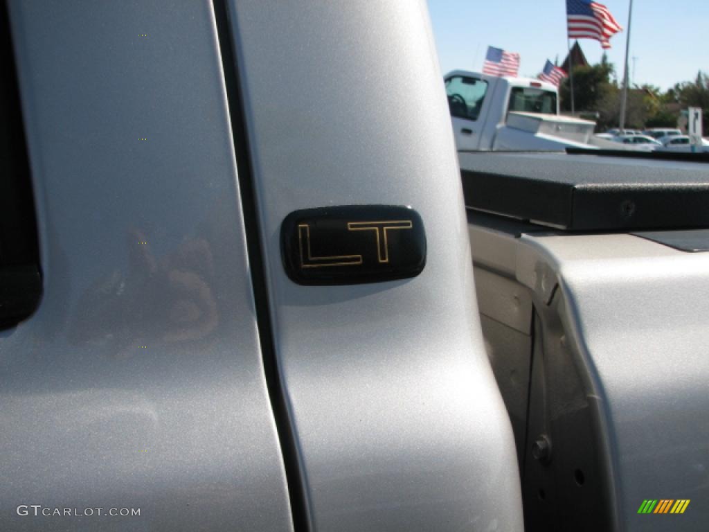 2006 Chevrolet Silverado 2500HD LT Crew Cab Marks and Logos Photo #39820168