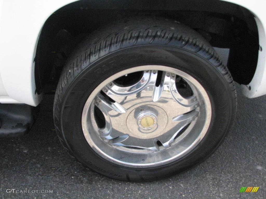 2001 Chevrolet Suburban 1500 LS Custom Wheels Photos