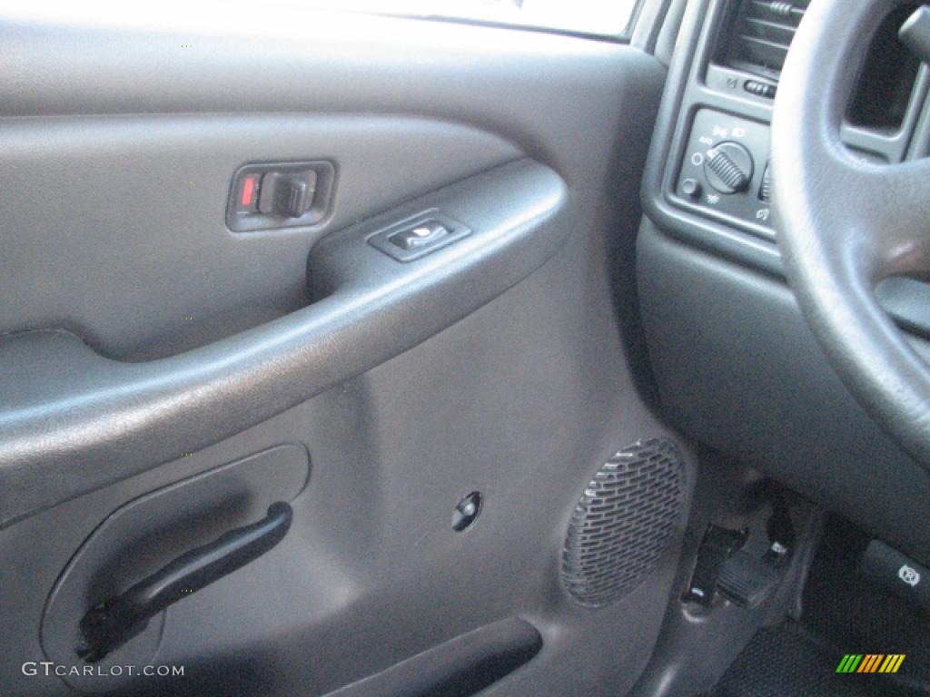 2004 Silverado 1500 Regular Cab - Summit White / Dark Charcoal photo #24