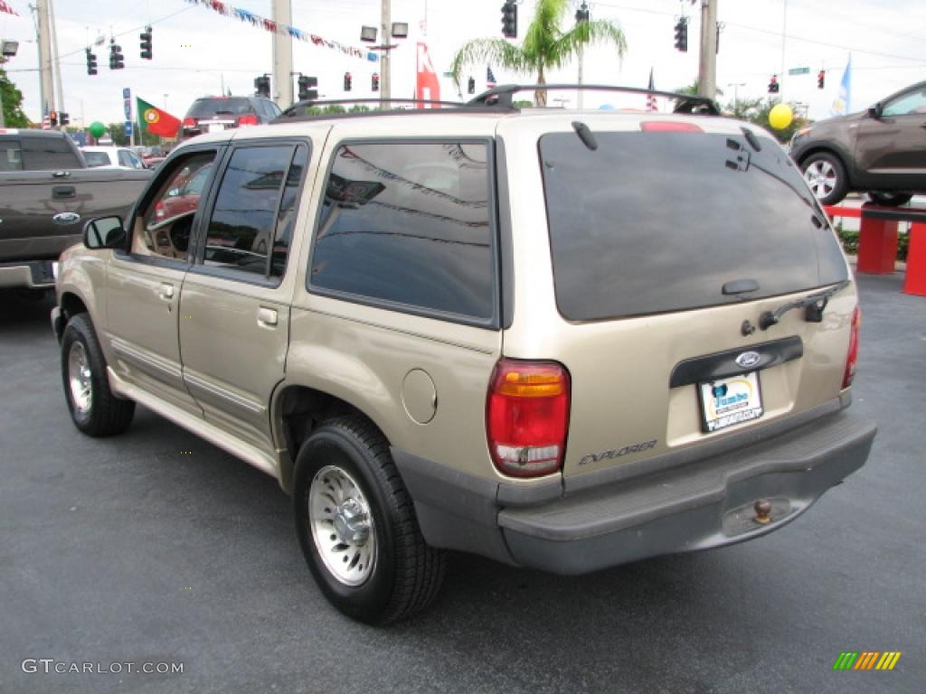 Harvest Gold Metallic 1999 Ford Explorer XLT 4x4 Exterior Photo #39822518