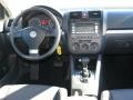 Black - Jetta SE Sedan Photo No. 9