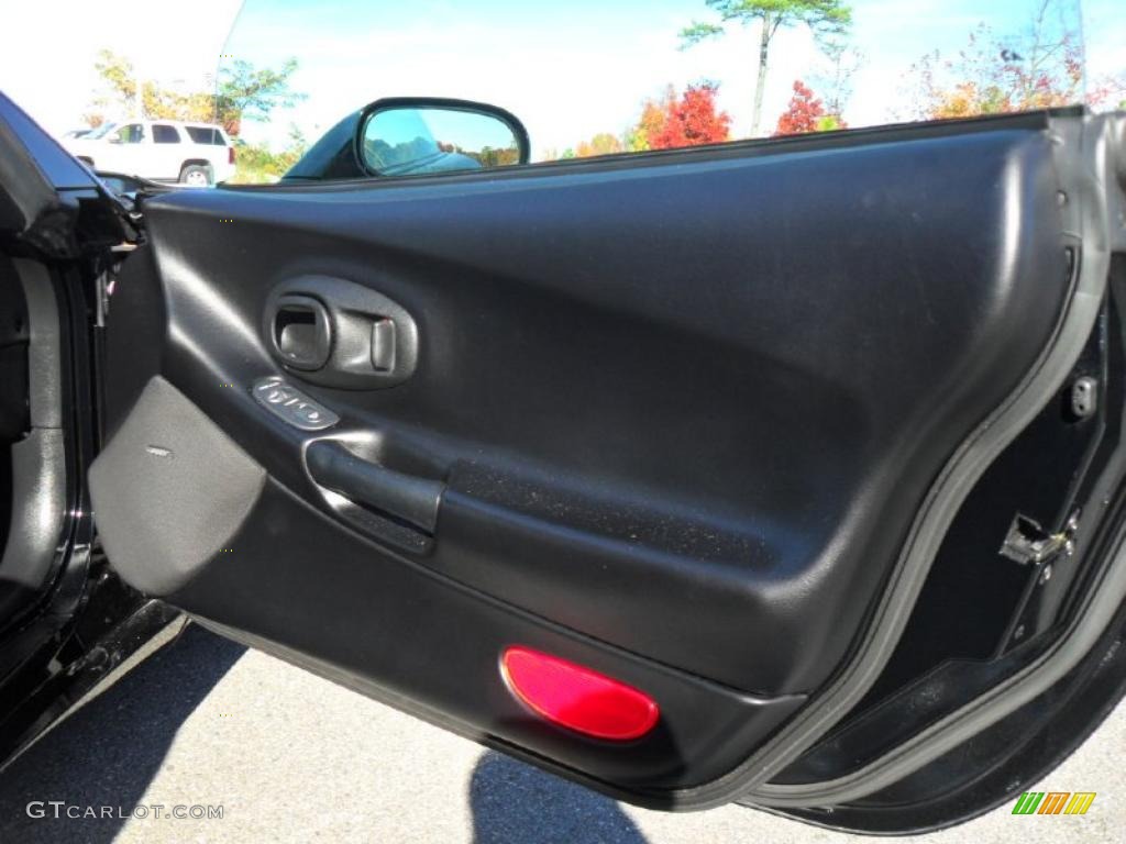 2001 Chevrolet Corvette Convertible Black Door Panel Photo #39823110